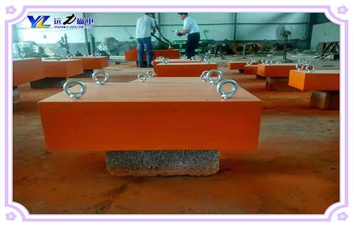 永磁除鐵器，磚廠石料煤廠木材專用500*300*135永磁除鐵器知識參數(shù)_內(nèi)部磁塊安裝方法_磚廠石料煤廠木材專用500*300*135永磁除鐵器型號價格