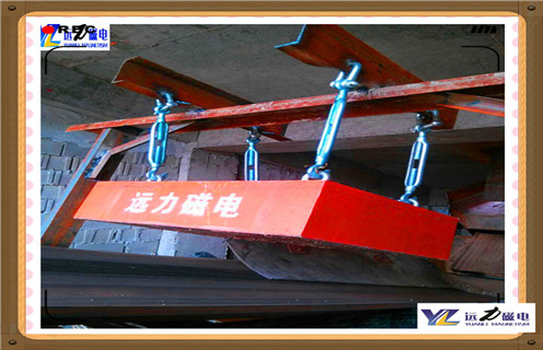 自卸式永磁除鐵器，貴州自卸式永磁除鐵器價格_技術(shù)參數(shù)_貴州自卸式永磁除鐵器價格磁塊安裝方式_如何換帶