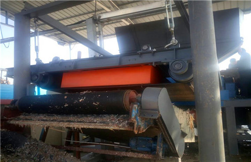 永磁自卸式除鐵器，河南輕型永磁自卸式除鐵器_技術參數(shù)_河南輕型永磁自卸式除鐵器磁塊安裝方式_如何換帶