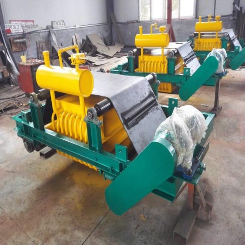 油冷式電磁除鐵器，河南油冷式電磁除鐵器_河南油冷式電磁除鐵器工作原理及內(nèi)部結(jié)構(gòu) 