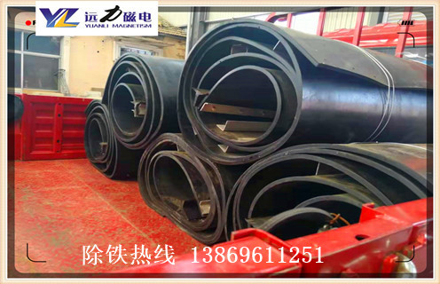 除鐵器皮帶，河北除鐵器皮帶跑偏如何調(diào)_河北除鐵器皮帶跑偏如何調(diào)怎么調(diào)整皮帶原因及如何調(diào)_刮板價格  