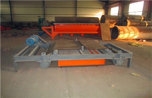 自卸式永磁除鐵器， 山東懸掛式自卸永磁除鐵器_技術(shù)參數(shù)_山東懸掛式自卸永磁除鐵器價格磁塊安裝方式_如何換帶