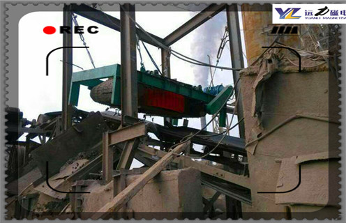 風(fēng)冷電磁自卸式除鐵器，河南風(fēng)冷自卸式電磁除鐵器_技術(shù)參數(shù)_河南風(fēng)冷自卸式電磁除鐵器工作原理_國家標(biāo)準(zhǔn)生產(chǎn)廠家